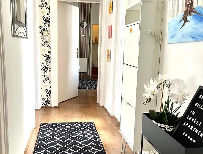 Lovely Center Of דירה באדן-באדן